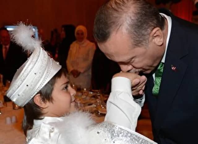 Ömer Hakan Şükür Biyografisi foto galeri 4
