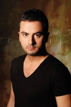 Onur Şan Biyografisi foto galeri 4