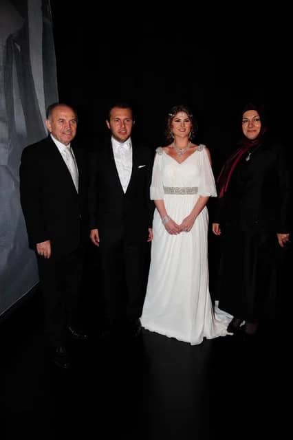 Özleyiş Topbaş Biyografisi foto galeri 1