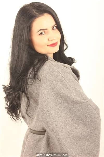 Reyhan Çevik Biyografisi foto galeri 3
