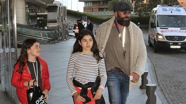 Sahara Öztarhan Biyografisi foto galeri 1
