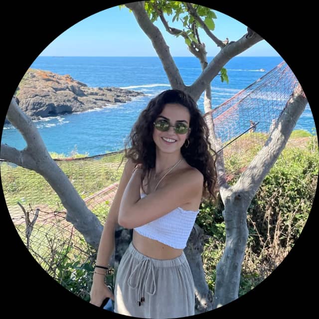 Selin İlkbahar Biyografisi foto galeri 4