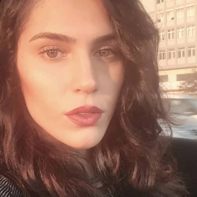 Serenay Aktaş Biyografisi foto galeri 4
