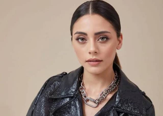Sıla Türkoğlu Biyografisi foto galeri 4