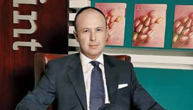 Sinan Akçura Biyografisi foto galeri 4