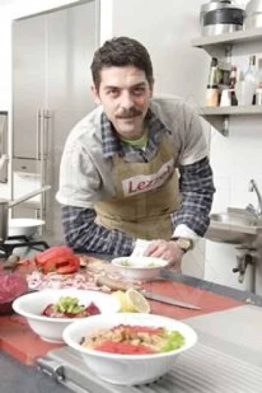 Sinan Tuzcu Biyografisi foto galeri 2
