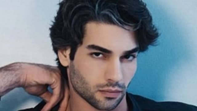 Şükrü Özyıldız Biyografisi foto galeri 3