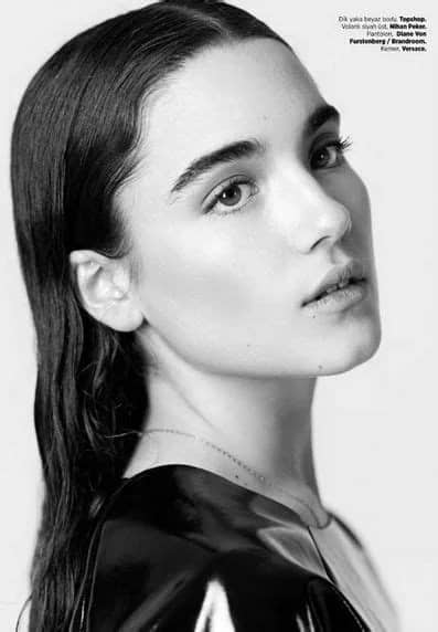 Tess Sahra Çetin Biyografisi foto galeri 2