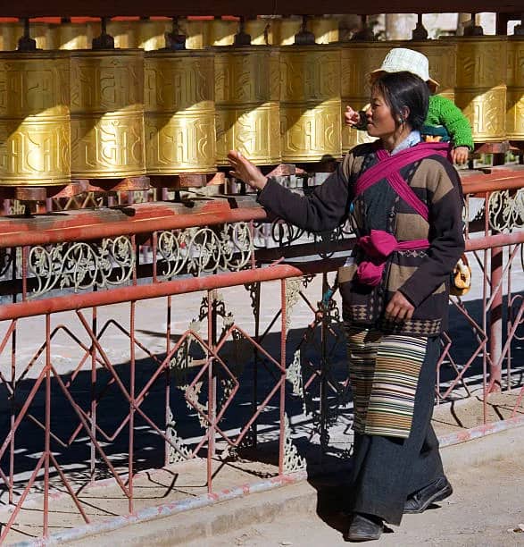 Tibet Sanlıman Biyografisi foto galeri 3
