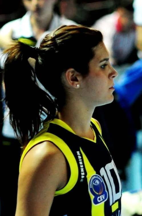 Yağmur Koçyiğit Biyografisi foto galeri 4