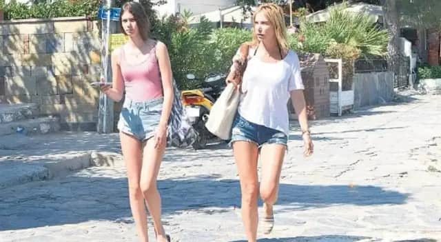 Yasemin Germiyanlıgil Biyografisi foto galeri 3