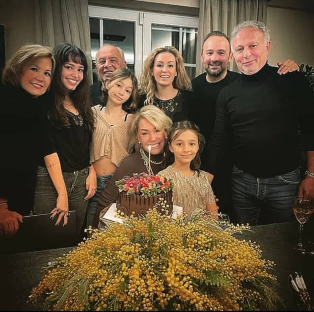 Yasemin Kamhi Biyografisi foto galeri 2