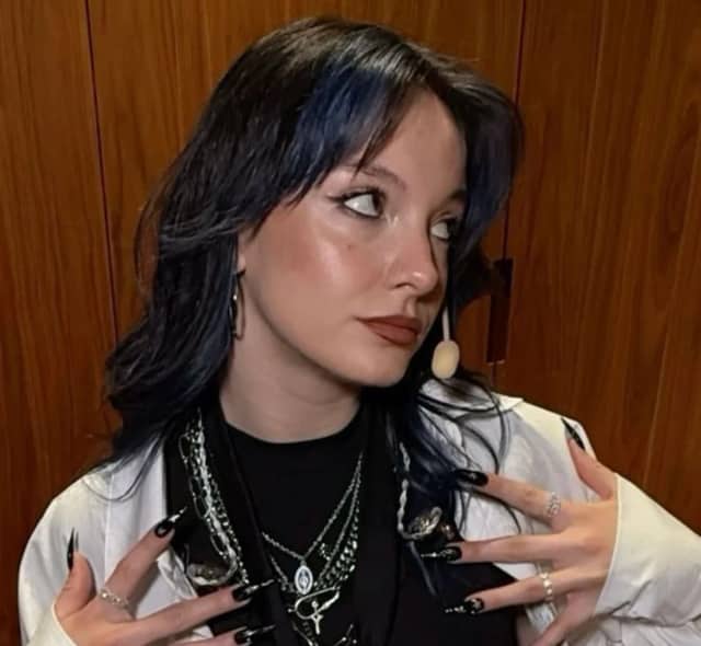 Zeynep Akçıray Biyografisi foto galeri 5